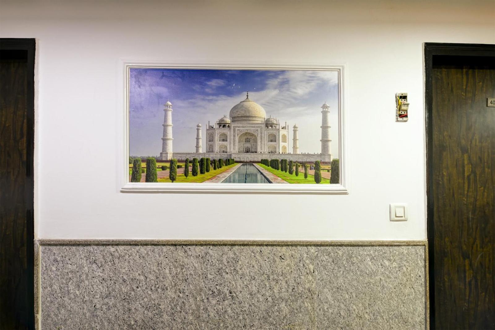 The Bellwood Suites Near Igi Airport Neu-Delhi Exterior foto